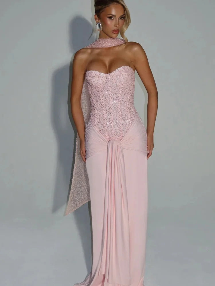 Robe moulante sans bretelles rose